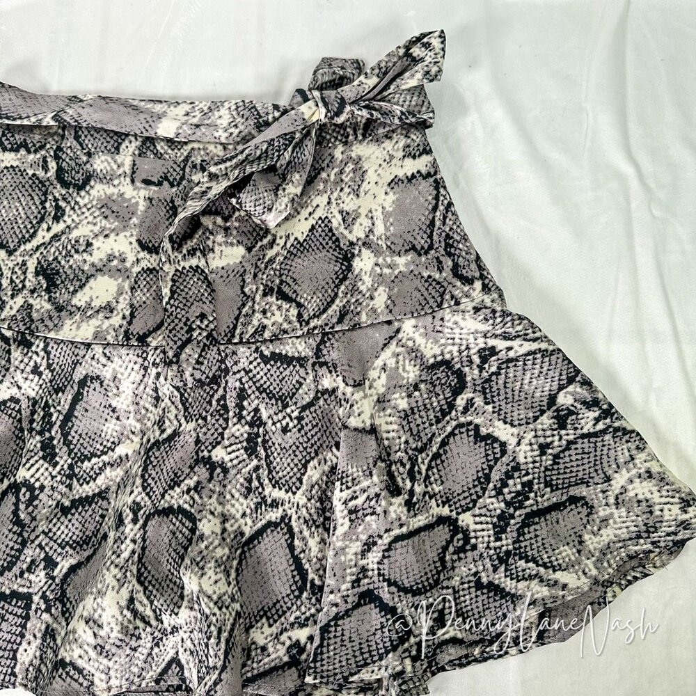 Vestique Snake Print Tie Waist Skort Skirt - Picture 2 of 8
